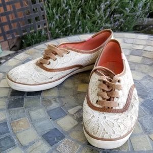 Lace Cream Keds